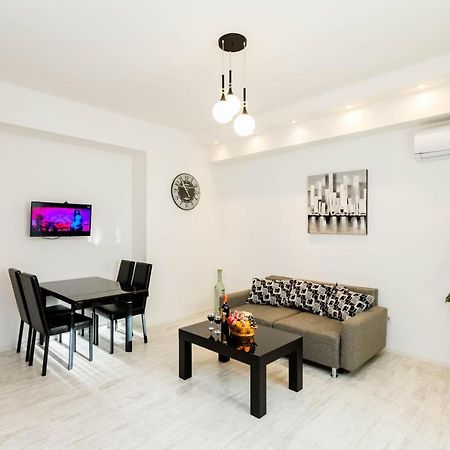 Lovely 2 Bedroom Flat Тбилиси Экстерьер фото