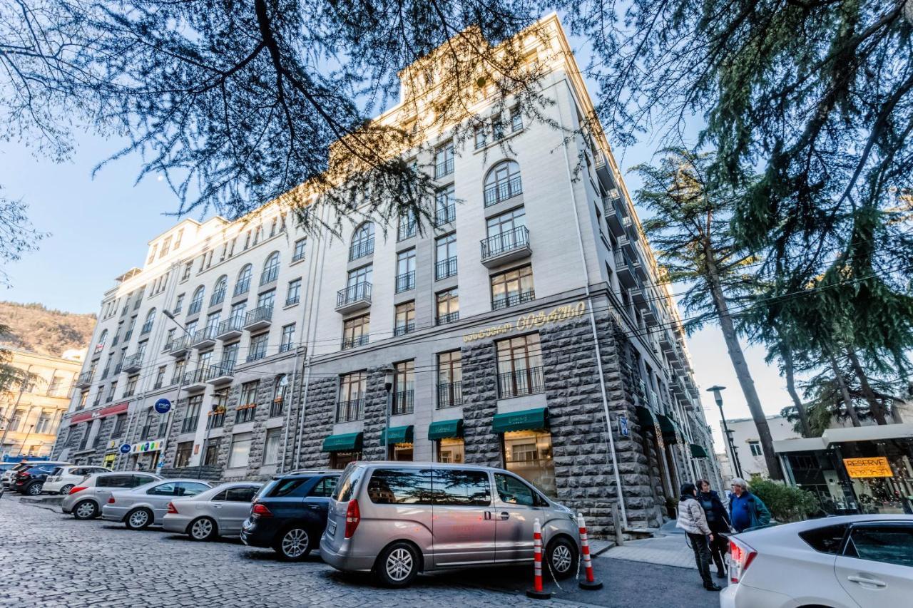 Lovely 2 Bedroom Flat Тбилиси Экстерьер фото