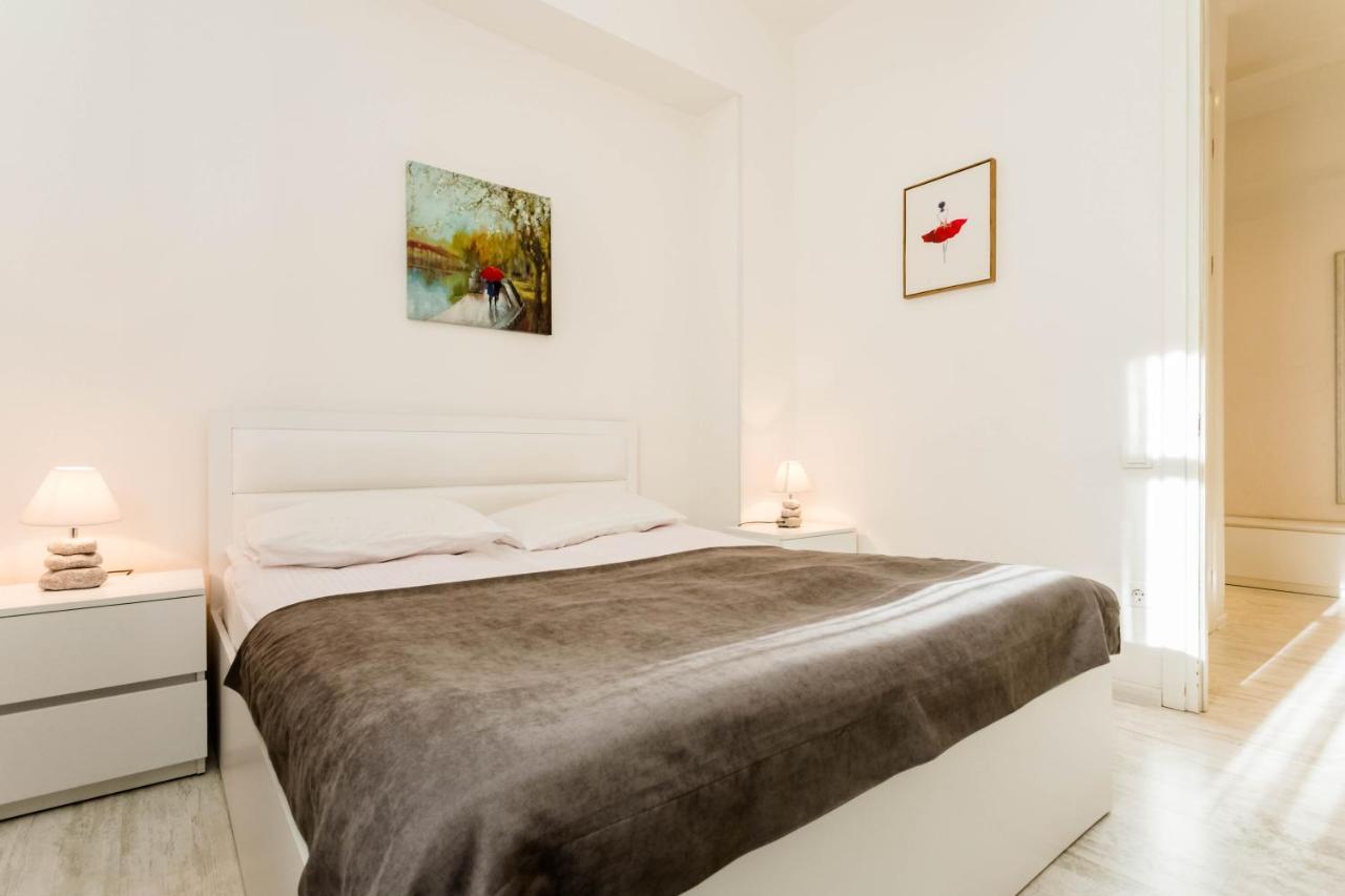 Lovely 2 Bedroom Flat Тбилиси Экстерьер фото