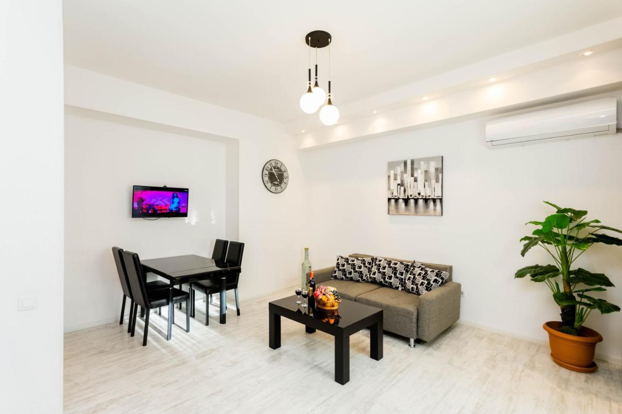 Lovely 2 Bedroom Flat Тбилиси Экстерьер фото
