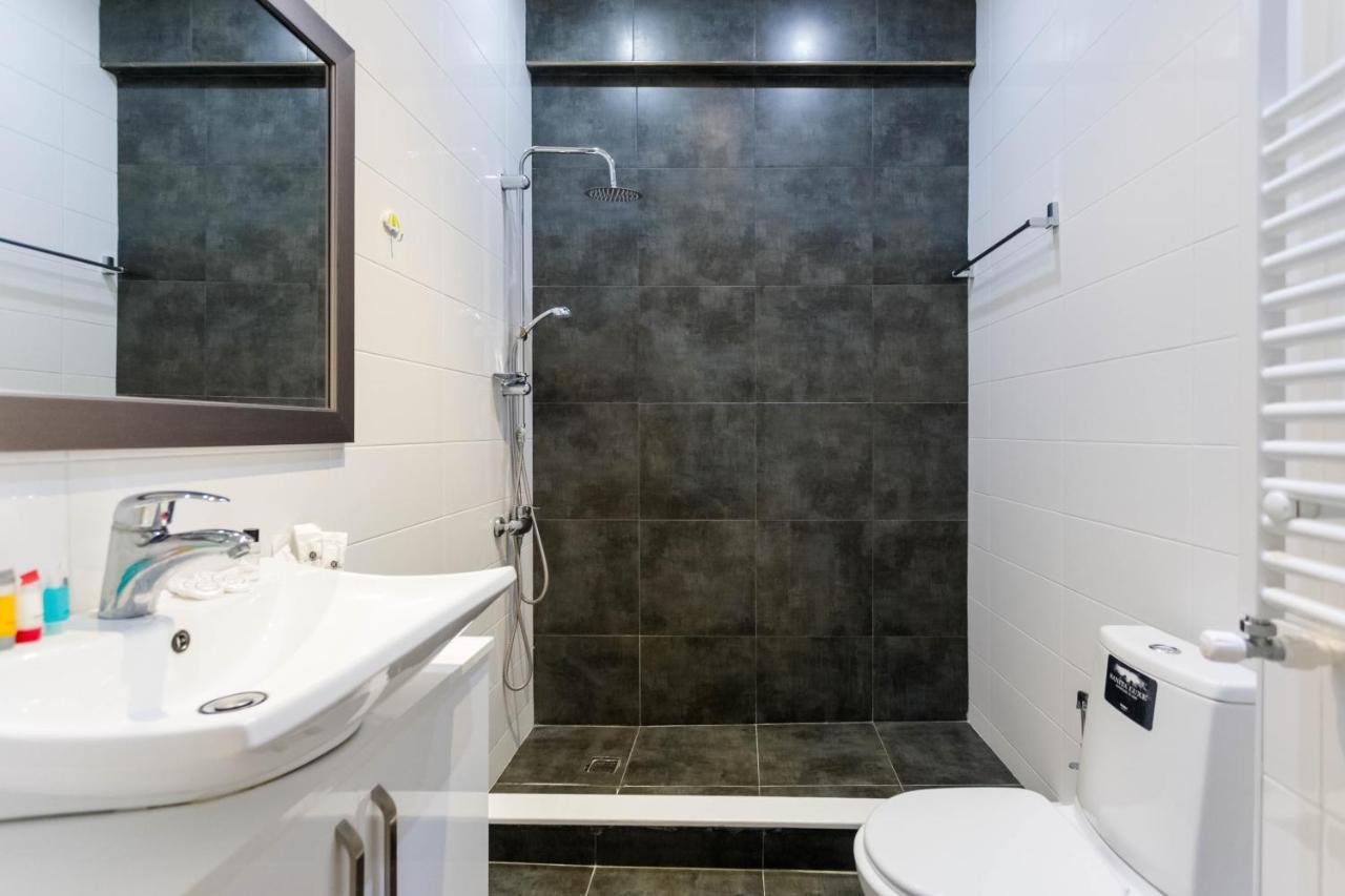Lovely 2 Bedroom Flat Тбилиси Экстерьер фото