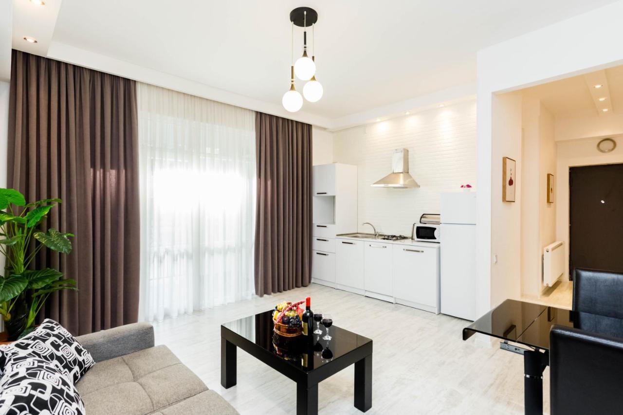 Lovely 2 Bedroom Flat Тбилиси Экстерьер фото